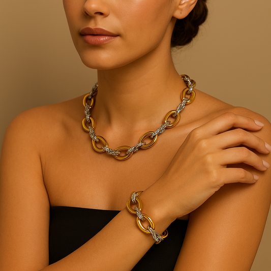 Twist Links Necklace