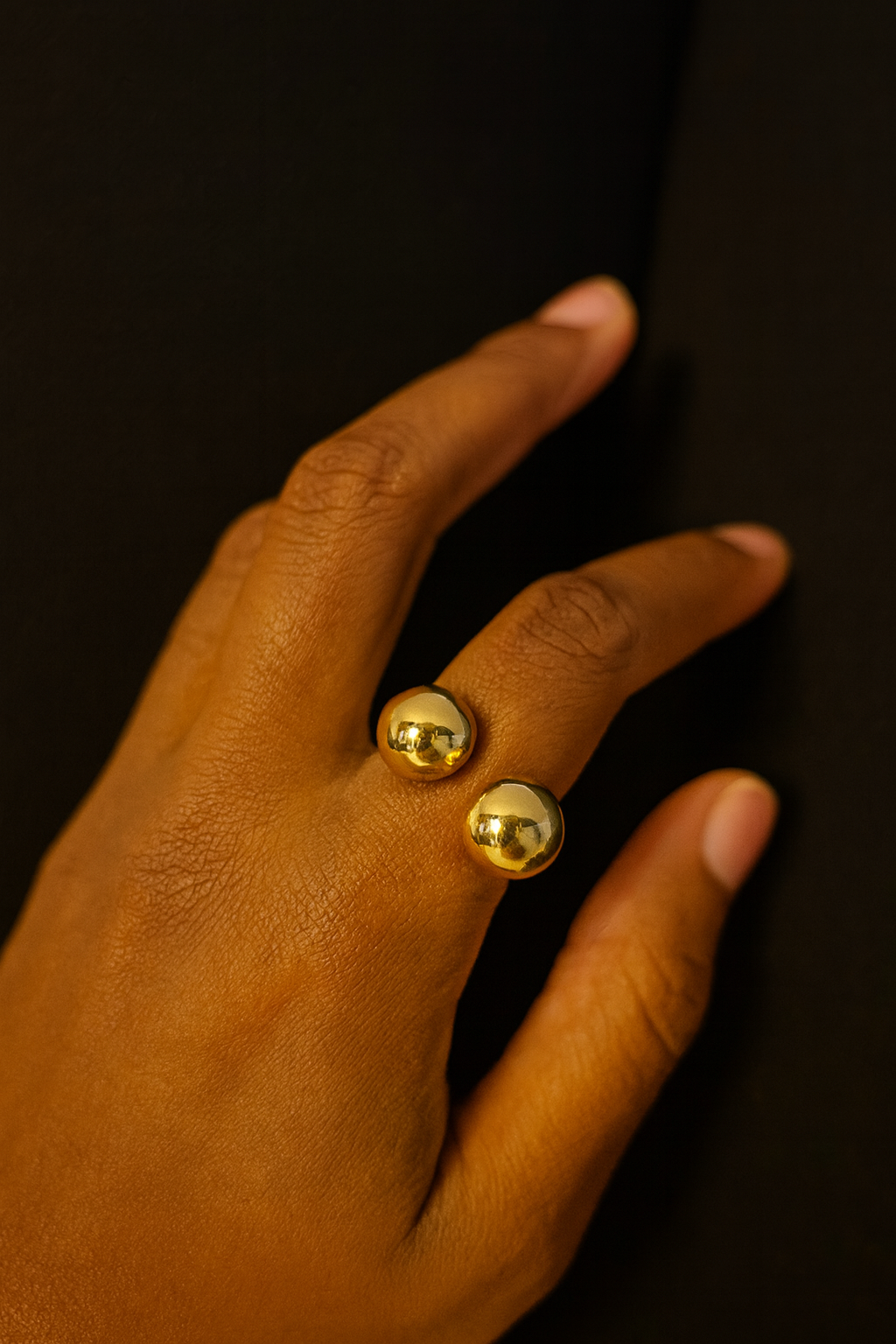 The Dual Sphere Ring