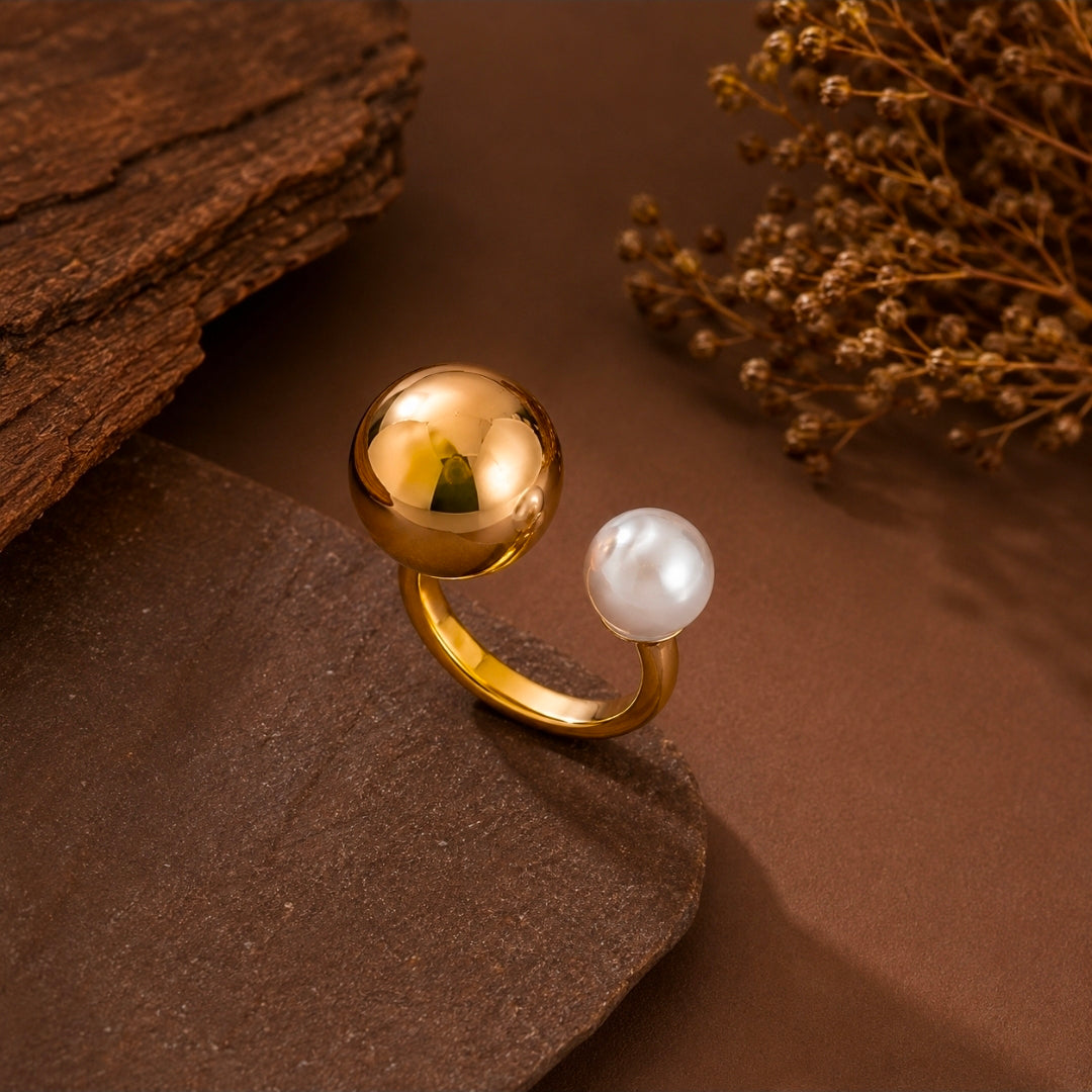 Celeste Duo Pearl Ring