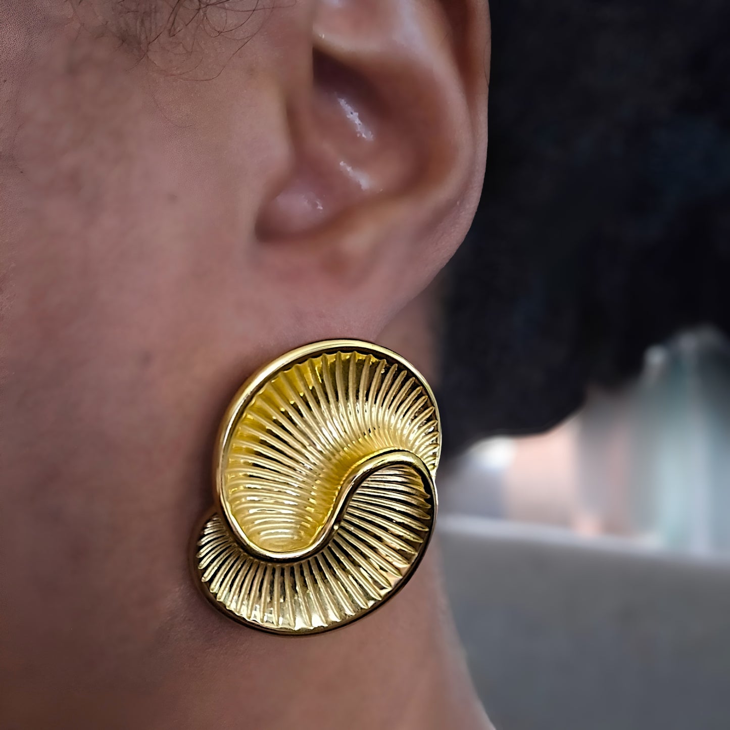 Ripple Studs