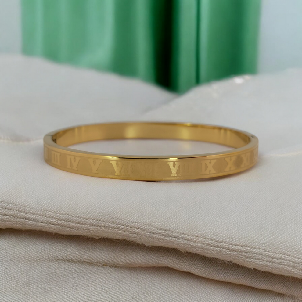 Roman Numeral Bangle – Giselle Stella