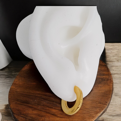 Sleek Flat Ear Cuff