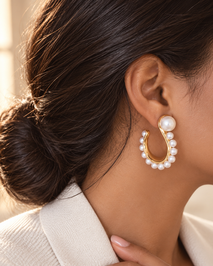 Pearl Sculpt Hoops