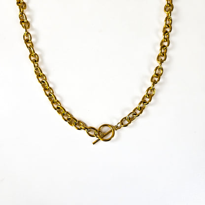 Bold Toggle Necklace