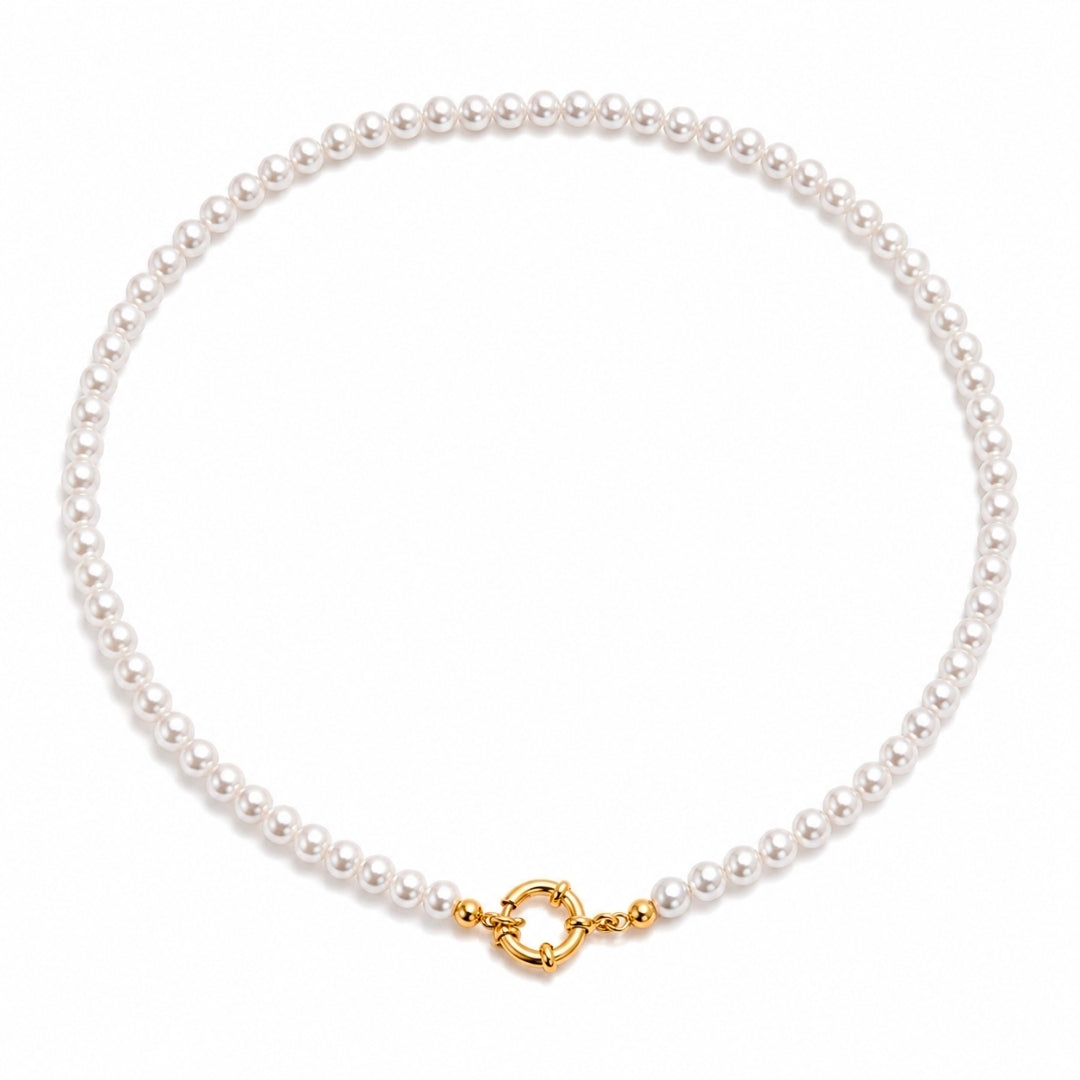 Éloise Pearl Strand Necklace